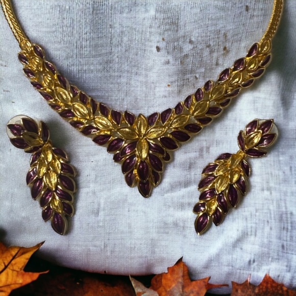 TRIFARI TM Gold Tone Burgundy Enamel Floral Necklace & Earrings Set Demi Parure - Picture 3 of 7